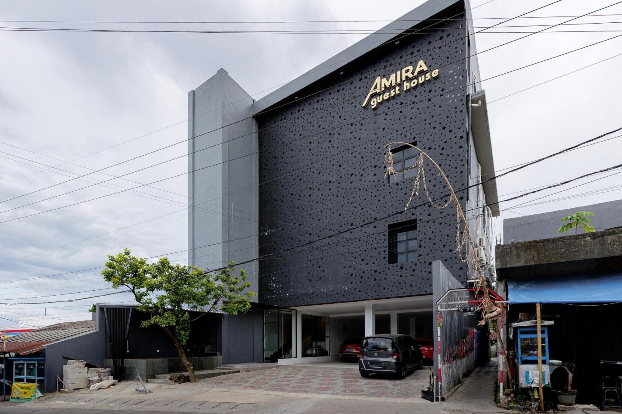 Urbanview Hotel Amira Syariah Bogor Pamoyanan Eksteriør bilde